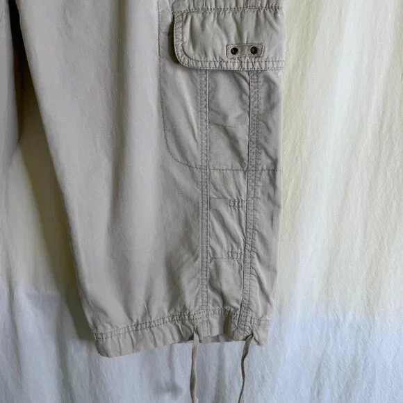 St. John’s Bay Women’s Cargo Capri Pants Khaki Drawstring Leg Tie Cotton Size 12 - Picture 3 of 9